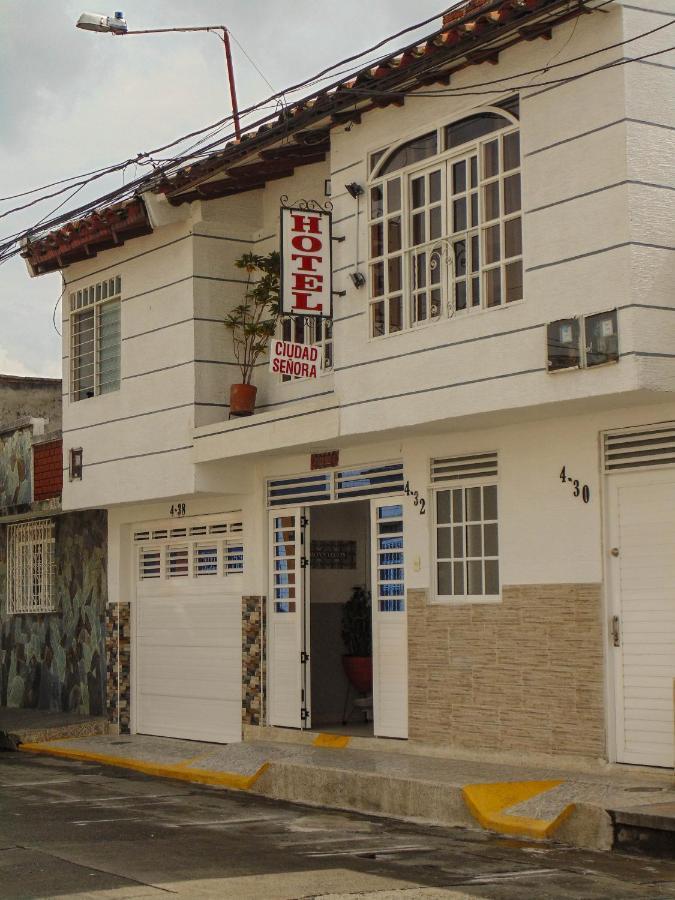 Hotel Ciudad Señora Buga Exterior foto